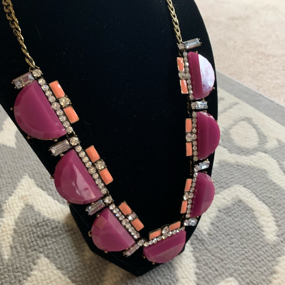 Statement necklace NWOT plum & peach color.